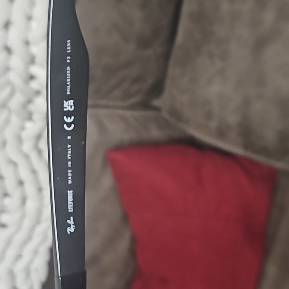 Black Raybans - image 6